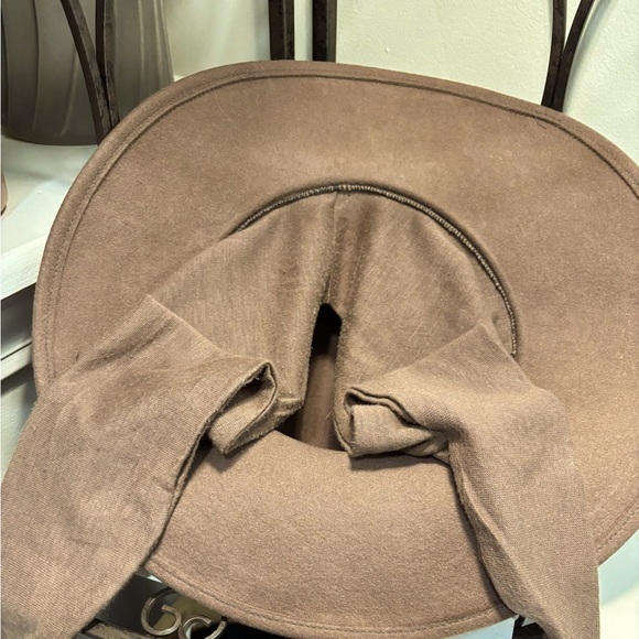 Woolen Hat with Ties Lancaster Brown - Picture 4 of 5